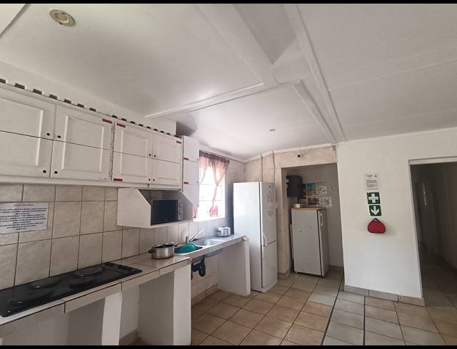 8 BEDROOM HOUSE FOR SALE IN BRANDWAG